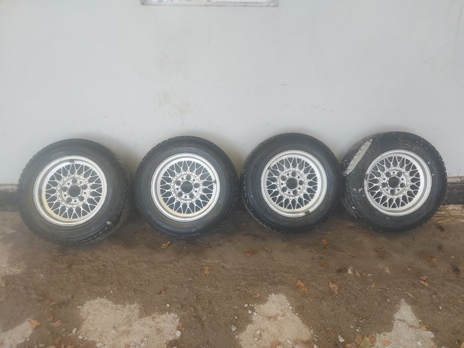 Ассалаумалейкум жігіттер зимний 4балон дискісімен 205/65/15 дискі жағд