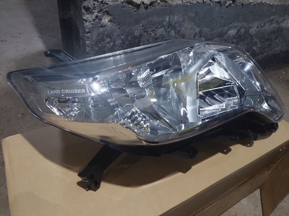 Продам фару на прадо