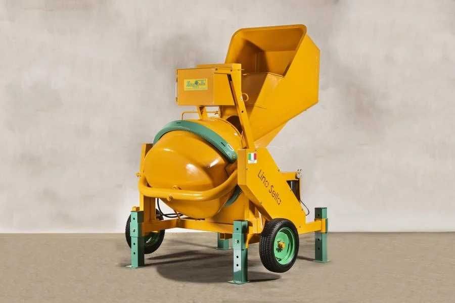 Betoniere semi-automate diesel sau electrice de la Lino Sella Italia - 360l, 520, 750l, 1000l, 1200l, 1500 litri