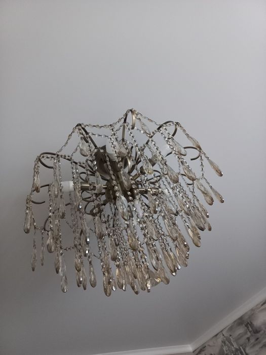 Продам люстру торг