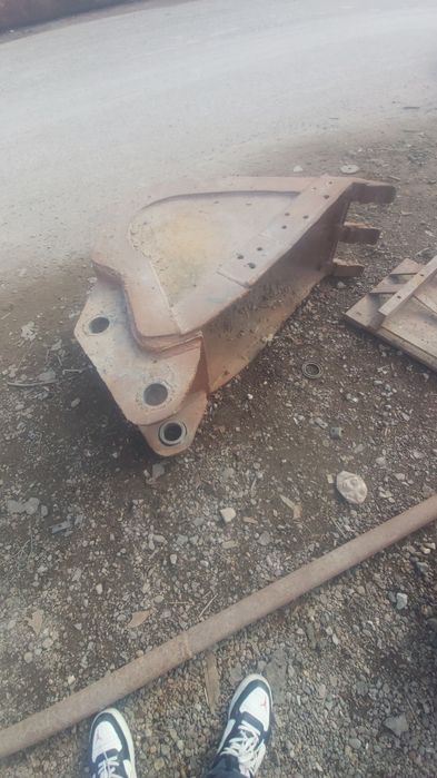 Экскаватор ковуш сотилади