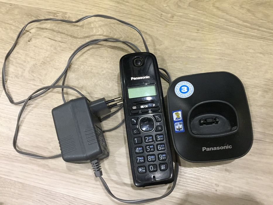 Стационарный телефон и беспроводный терминал