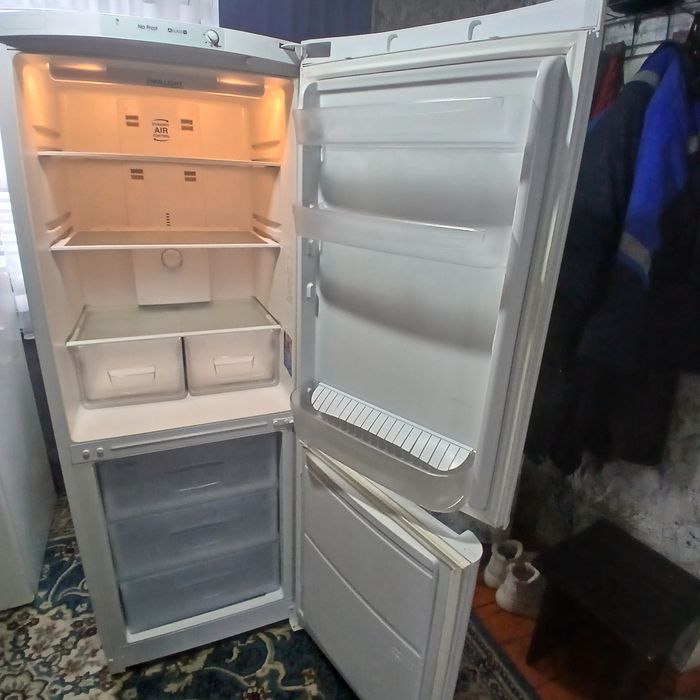 Indesit No Frost 1,70