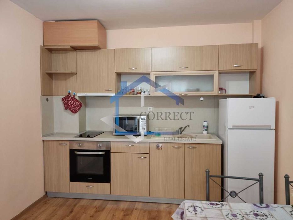 Дава се под наем Двустаен апартамент в Варна, Цветен квартал - 55 кв.м за 357 € - Снимка #2