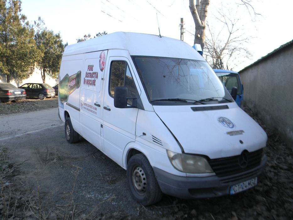 Dezmembrari Mercedes-Benz SPRINTER (W903) (1998-2005) 208 CDI Motorina