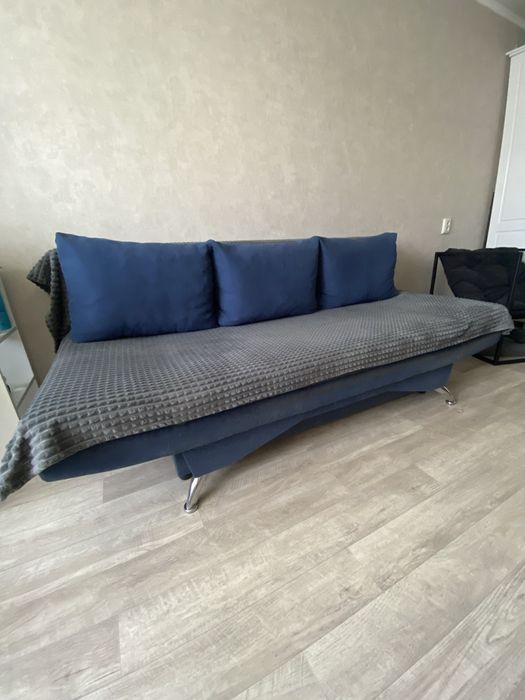 Продам диван в отличном состоянии