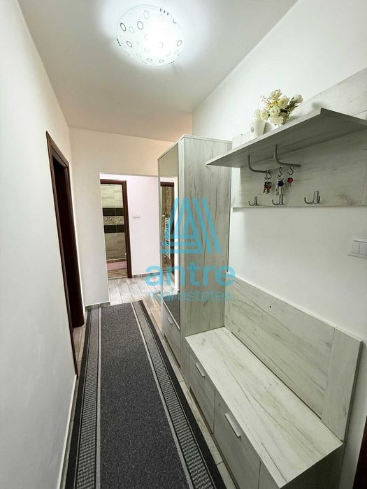 Тристаен апартамент в кв. Младост 2