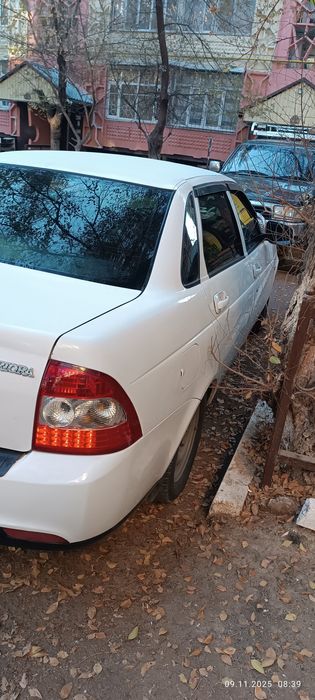 Приора ВАЗ 2171.