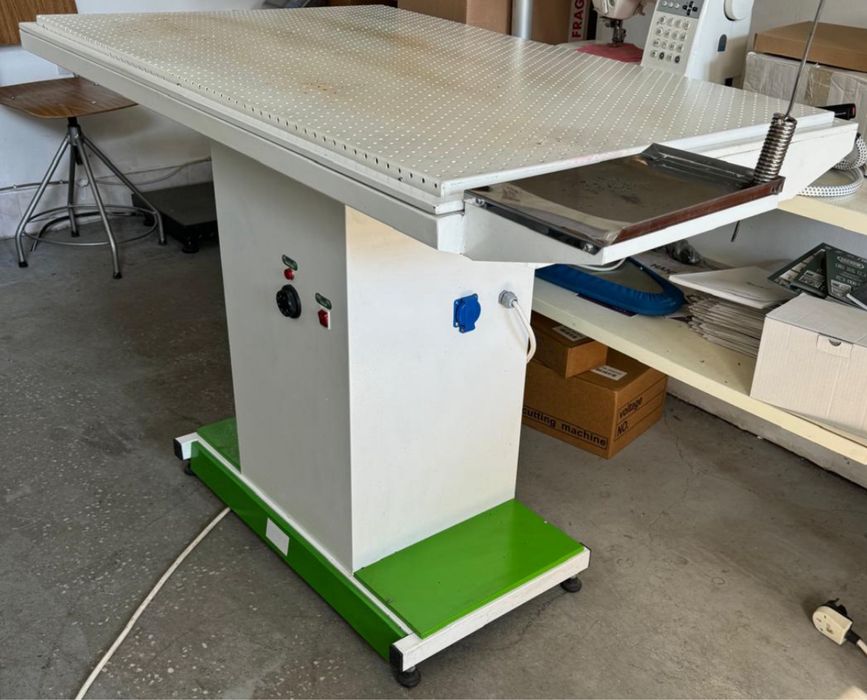 Masa de calcat industriala