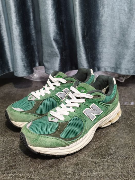 Оригинальные кроссовки New Balance 2002