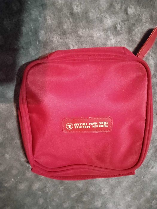 Несесери  тип мини  чанта