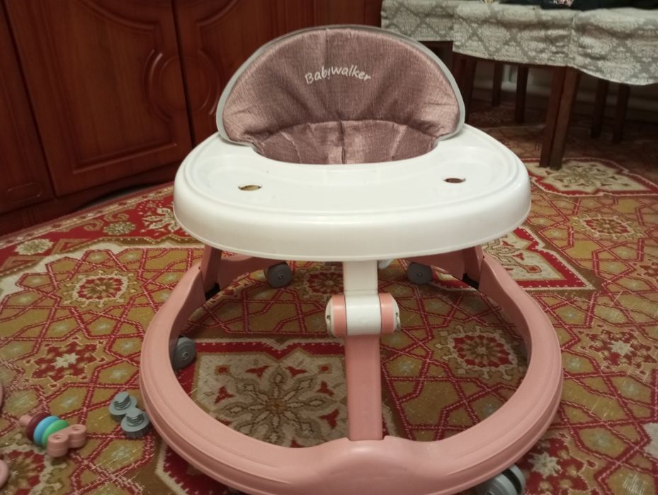 Хадунок новый Babywalker