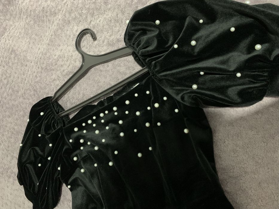 Платье, одевалось 1 раз