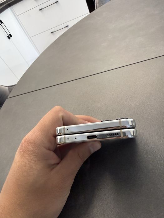 Samsung Galaxy Z Flip 5 – 256 GB