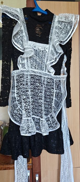 Продам школьную форму б/у  для девочки