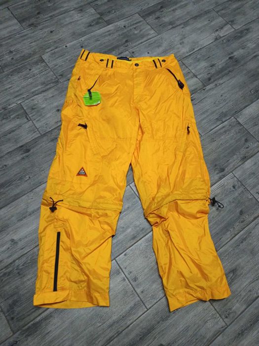 Salopete ski ,geci ,pantaloni,combinezoane ideale pt zăpadă