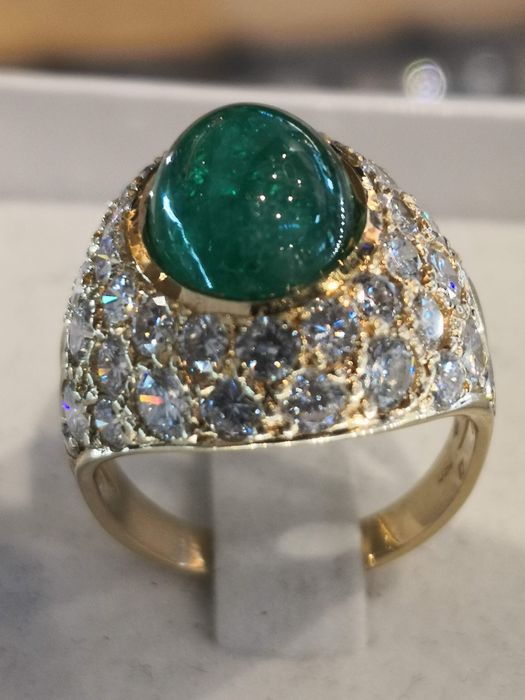 Vind inel din aur 14kt cu smarald 4ct și diamante 3ct