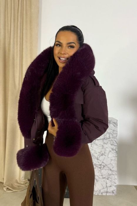 Уникално яке с пух яка и ръкави