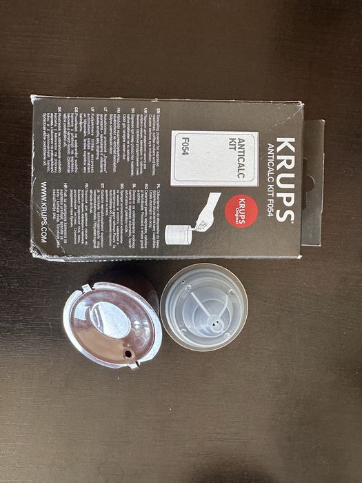 Espressor Krups Nescafe Piccolo XS si accesorii