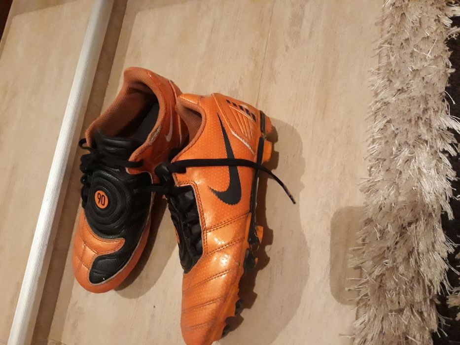 Футболни бутонки,и официални N25 цена 15лв