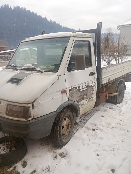 Vând sau schimb iveco