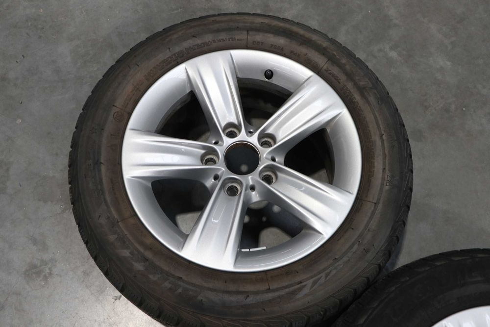 Джанти с гуми БМВ 16 цола style 391 F30 F31 F32 F36 с гуми Бриджстоун