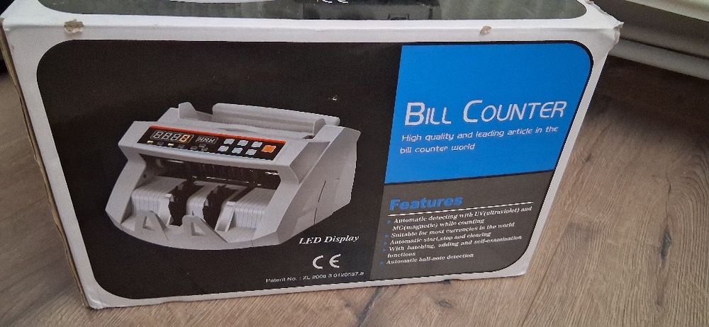 Vând casa de marcat aparat de numărat bani si pos