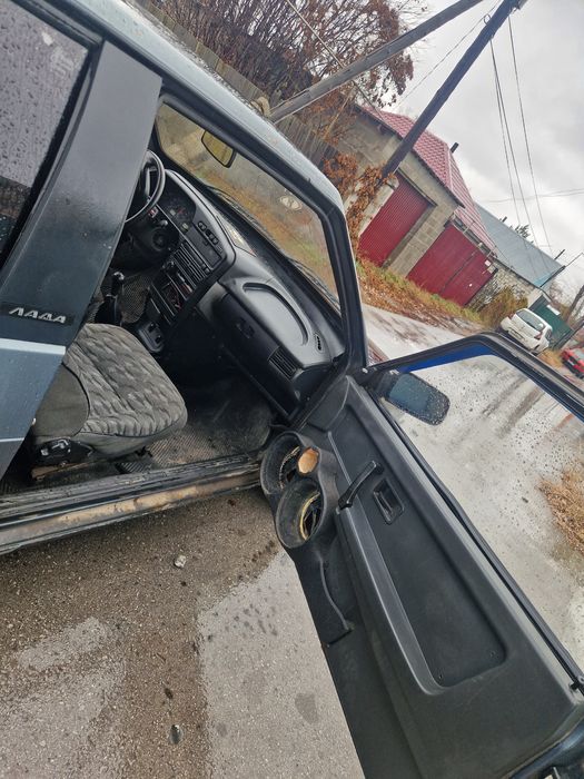 Продам ваз 2108 год 2002