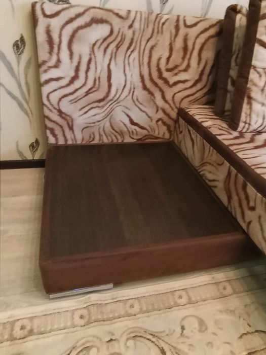 Продам угловой диван