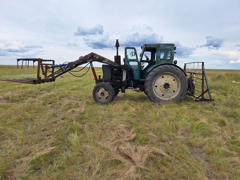 Трактор Т40ам с куном и вилами