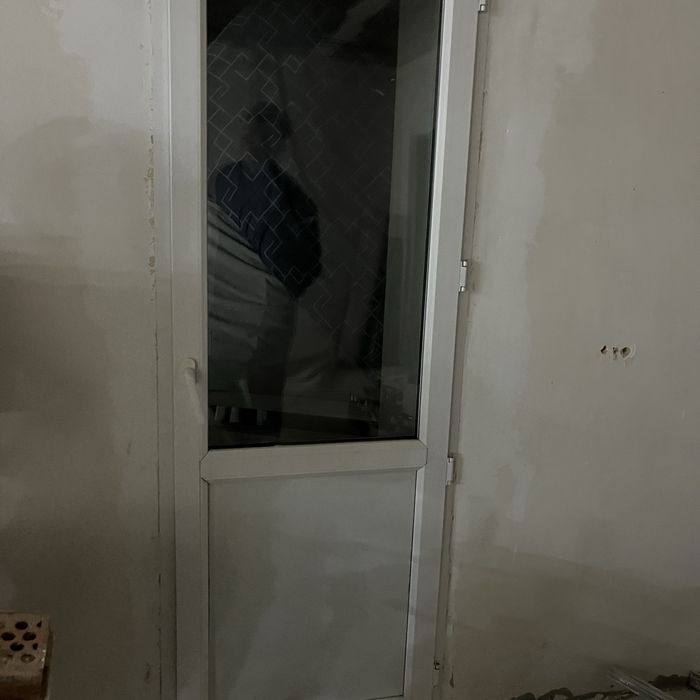 Окно на балкон лоджию