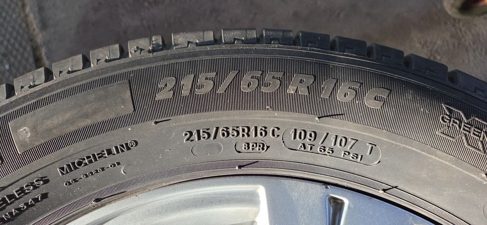 VW T5 Джанти със летни гуми 215/65/16C 6,5J ET40 5x120 цо64 ДОТ 0915