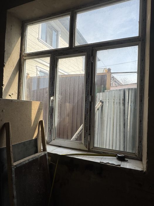 Продам пластиковые окна 2 штуки