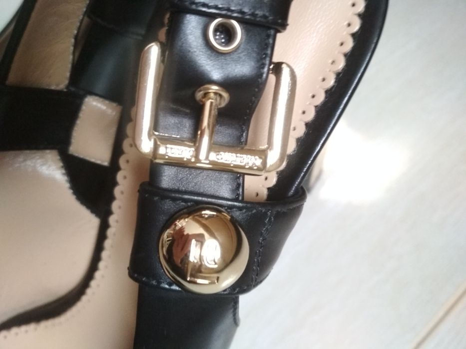 Новые босоножки, брендовые, оригинал