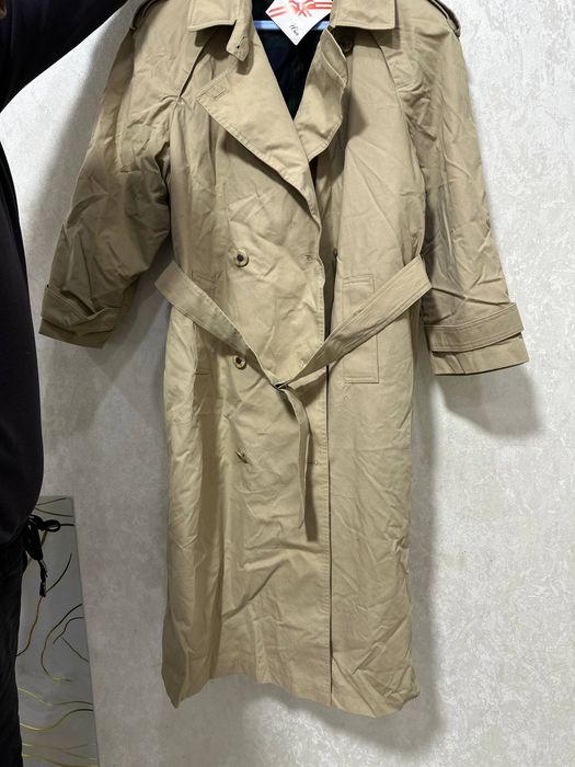 Продается плаш куртка новый