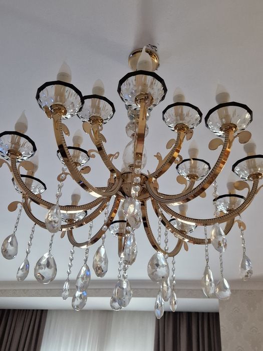 Продам люстру, производство Италия