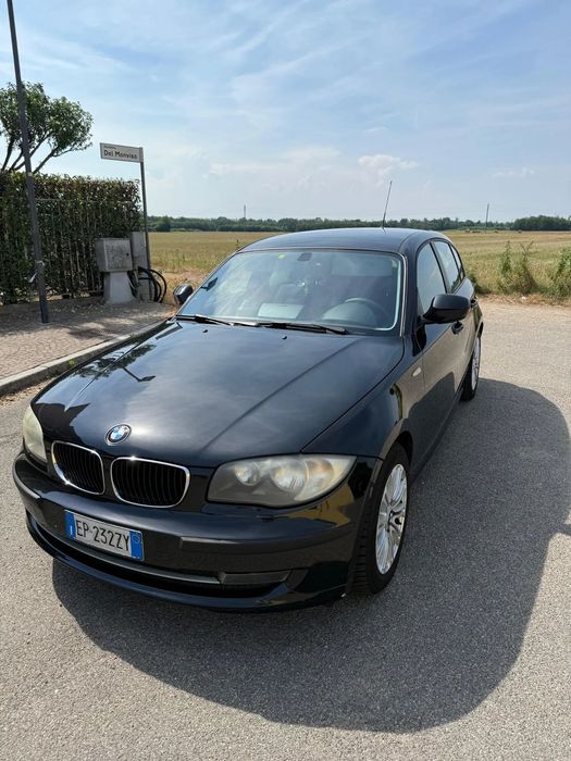 BMW Seria 1 Vând BMW Seria 1, model E87