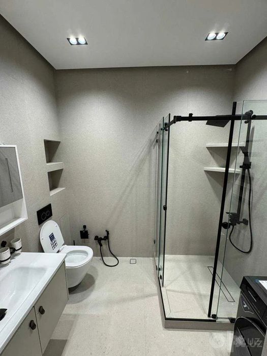 Сдаётся 4-комн ЖК E-ONE, PIRAMIT TOWER, 100 м²