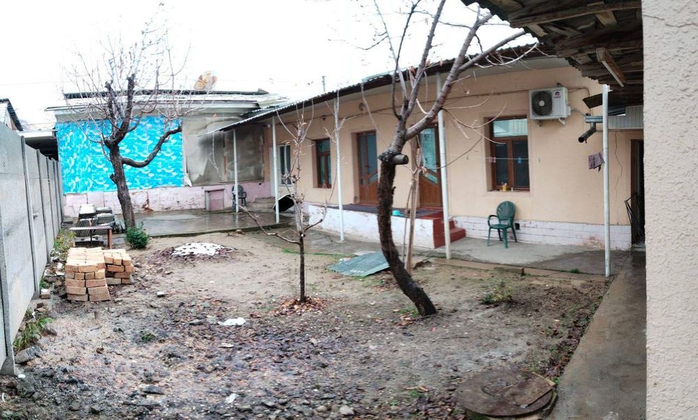 Uy sotiladi. Chigʻatoy oqtepa. 3.4sotik.