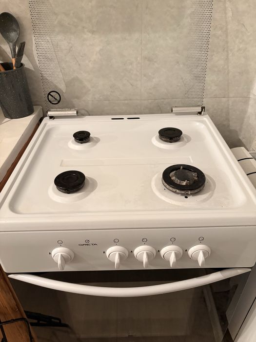 Продам газовую плиту