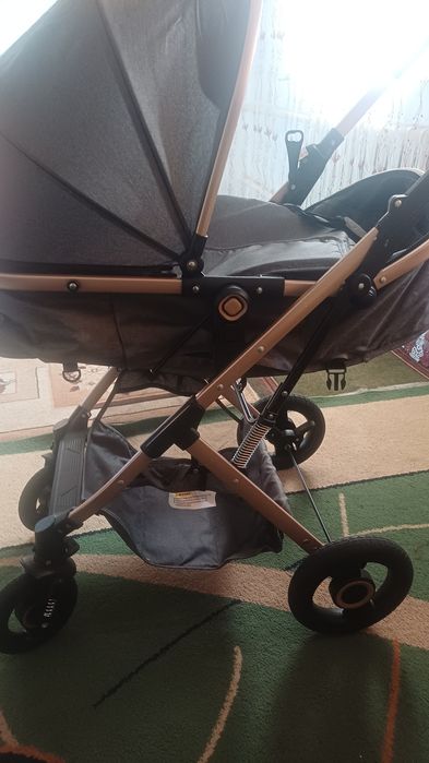 Продам детскую коляску