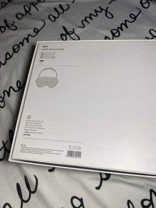 Casti Airpods Max desigilate noi noute