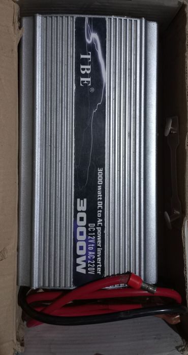 Инвертор 12V-220V