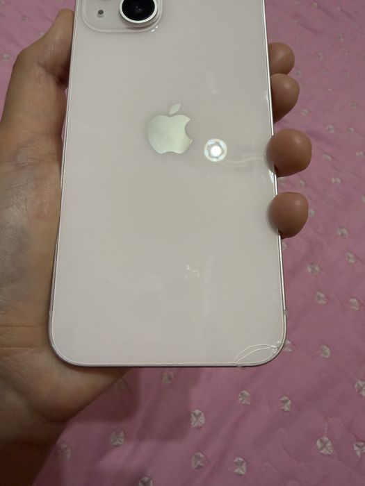 Срочно продам iPhone 13
