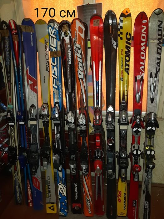 Ски и обувки за тях