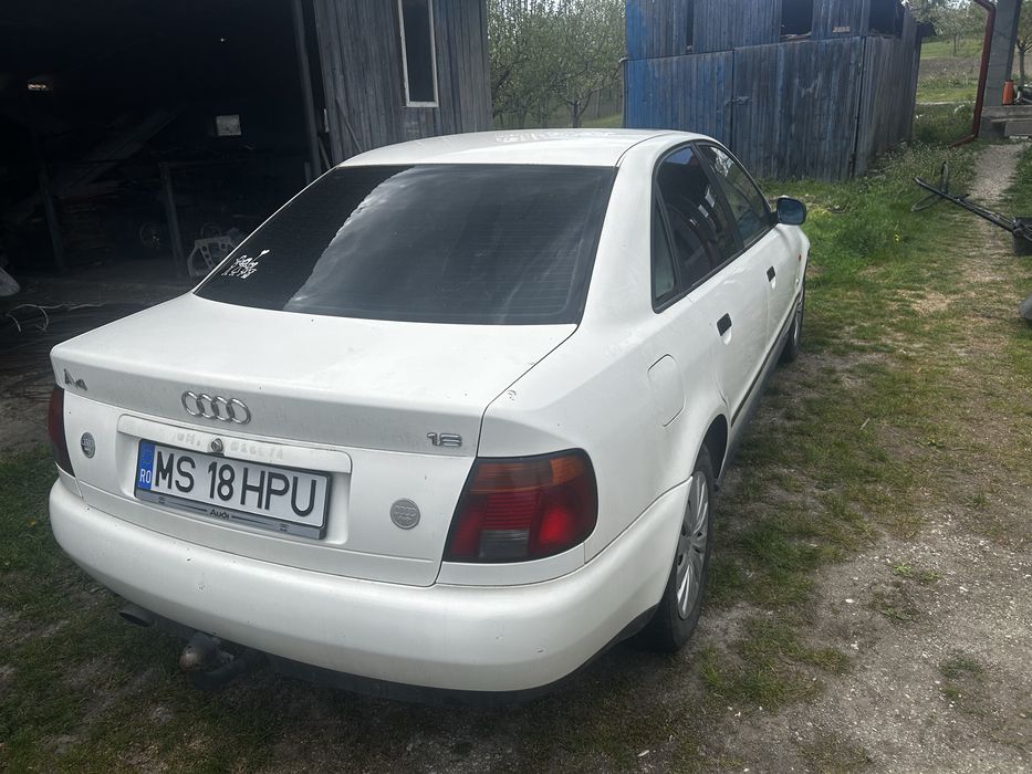 Vand audi A4 1.6 benzina