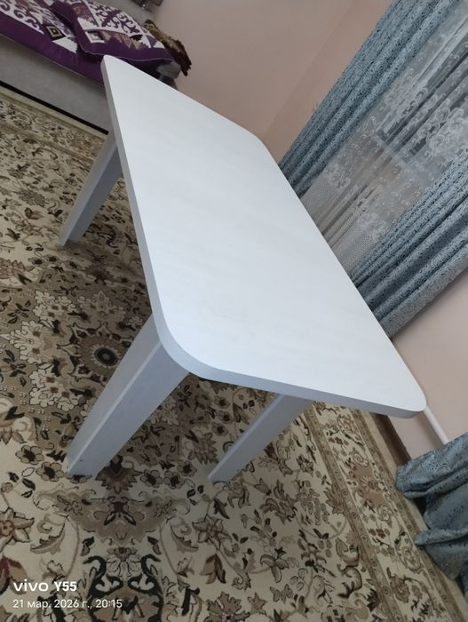 Продам стол. В отличном состоянии