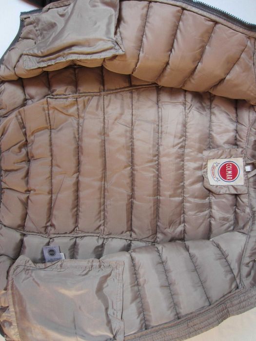 Geaca Colmar, masura S-M,poliester, gluga nedetasabila,culoare neagra