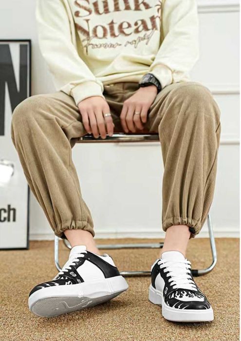 Мужские кроссовки