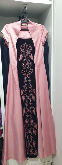 Платье в современном национальном стиле